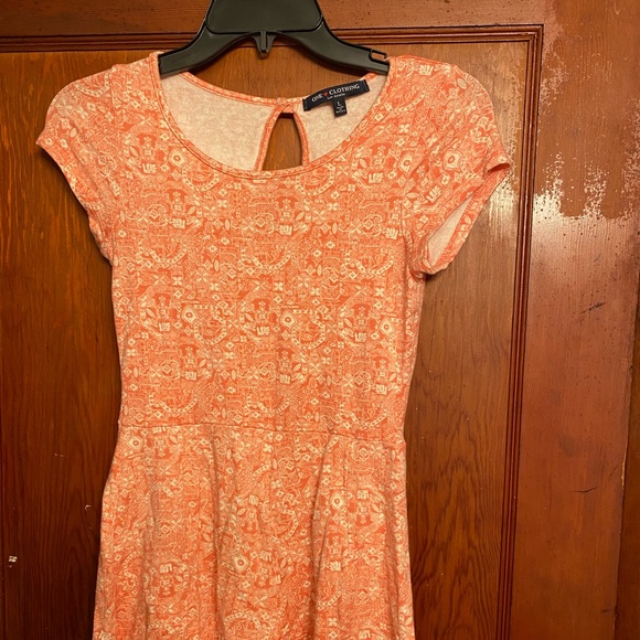 Pink Patterned Romper - Picture 4 of 4